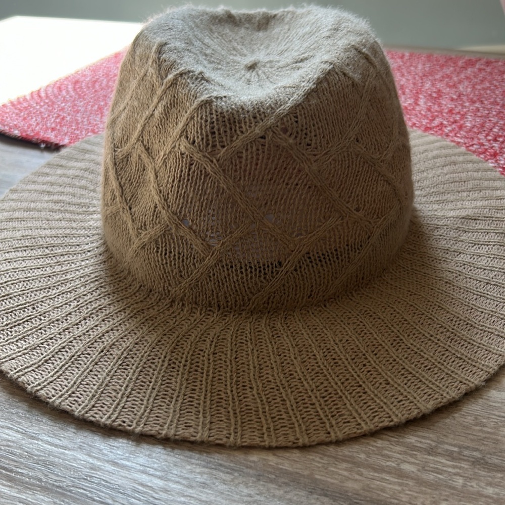 Knit Hat - Picture 2 of 9